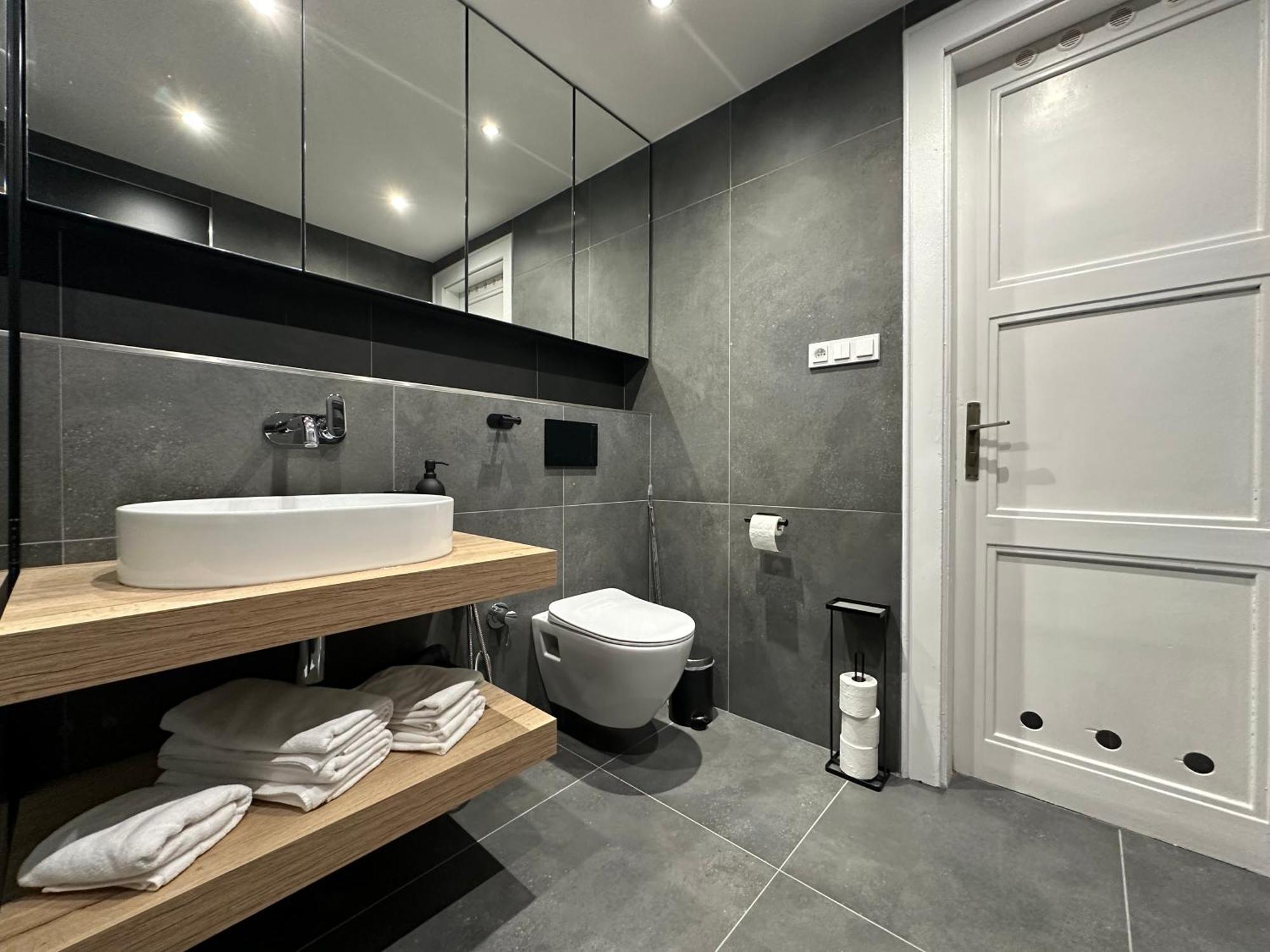 Botanique Rooms With Sauna By Homester Μπρνο Εξωτερικό φωτογραφία