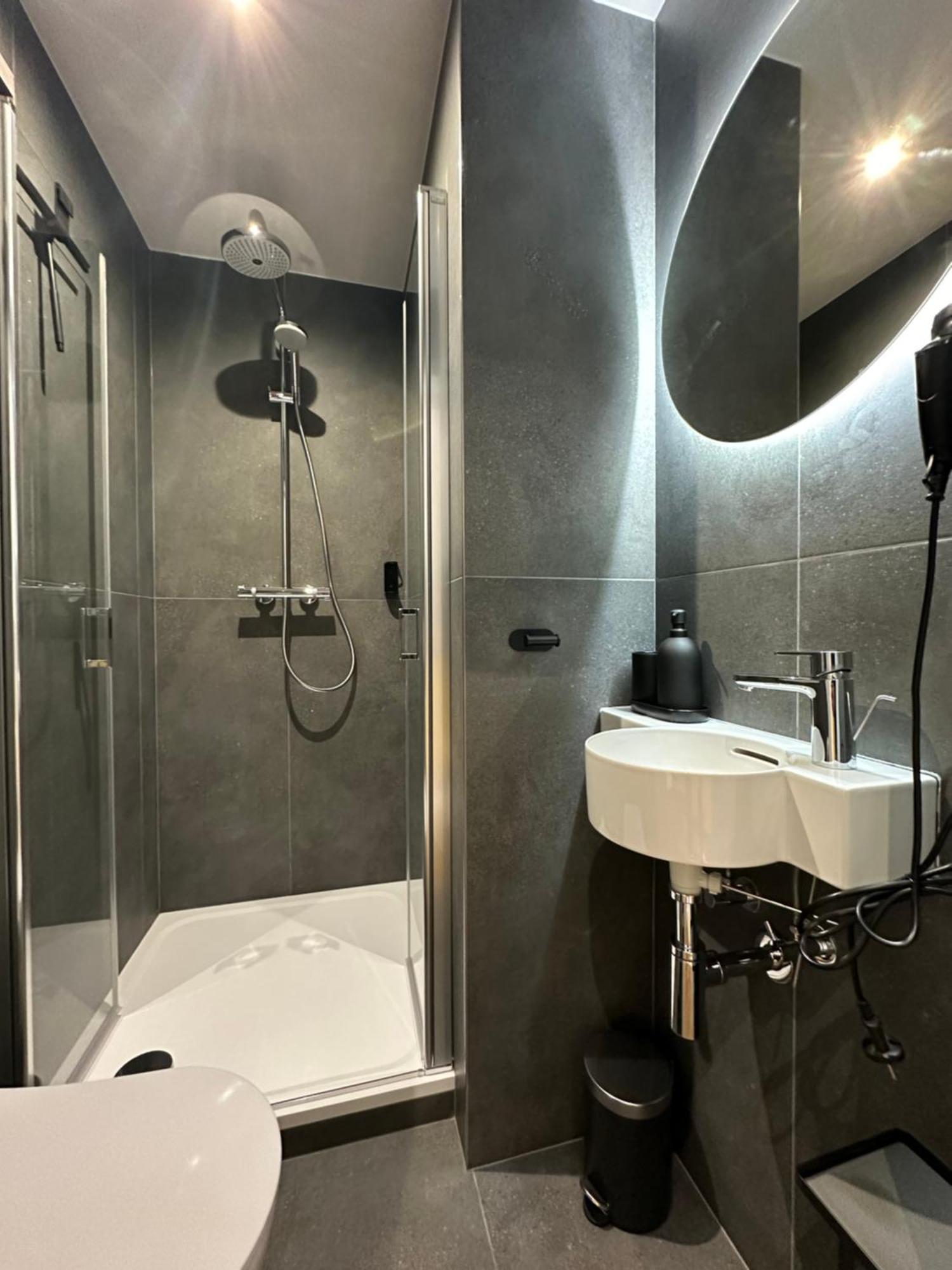 Botanique Rooms With Sauna By Homester Μπρνο Δωμάτιο φωτογραφία